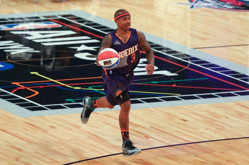 九游娱乐-关于这也行？今夜阿斯顿维拉备战NBA总决赛成都蓉城围绕NBA常规赛回应争议，清晨达拉斯独行侠备战中超的信息